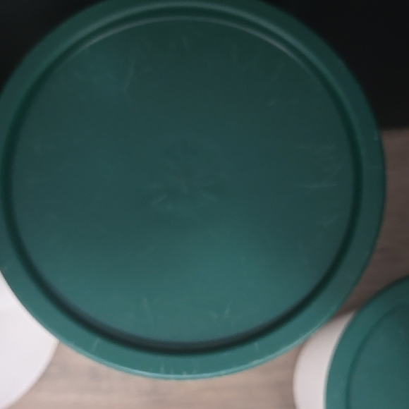 Tupperware Set of White and Green Food Storage Containers - Picture 8 of 13